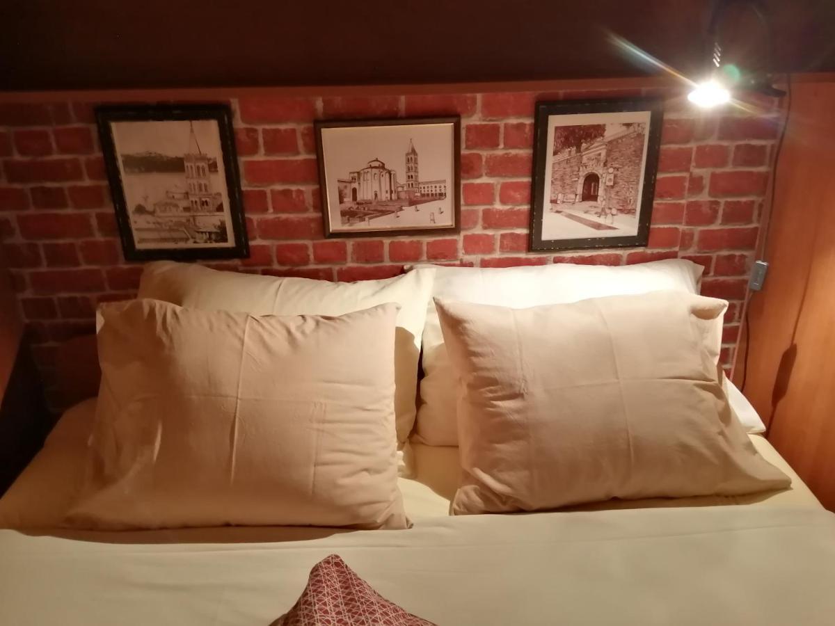 Apartments Tamara ซูโกชัน ภายนอก รูปภาพ