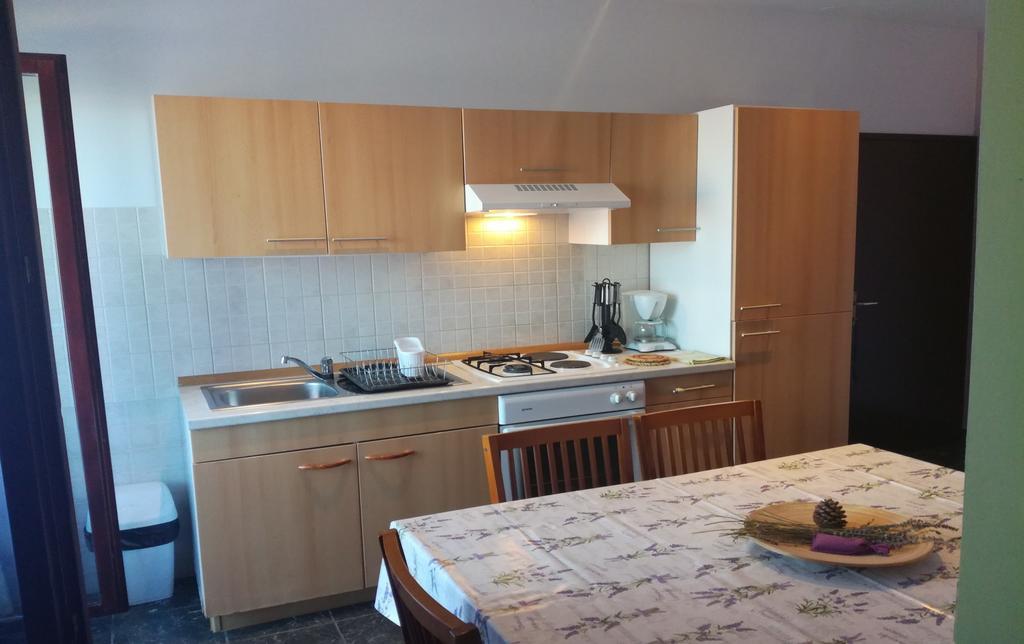 Apartments Tamara ซูโกชัน ภายนอก รูปภาพ