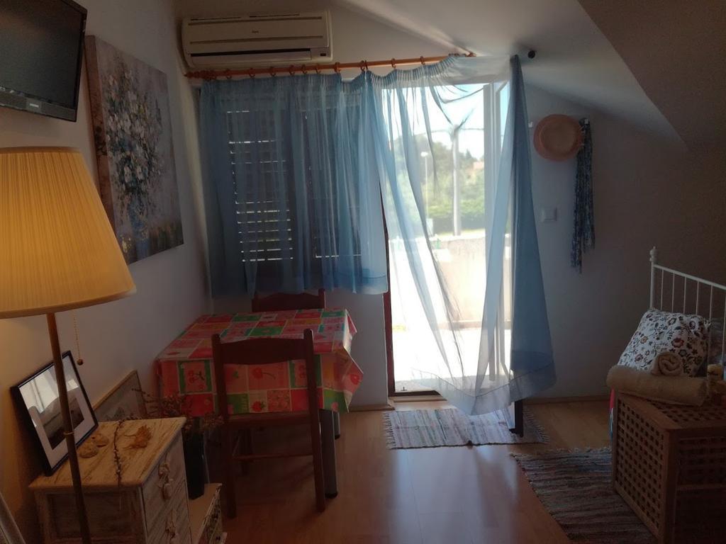 Apartments Tamara ซูโกชัน ภายนอก รูปภาพ