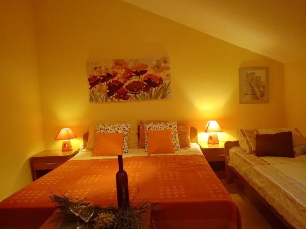 Apartments Tamara ซูโกชัน ภายนอก รูปภาพ
