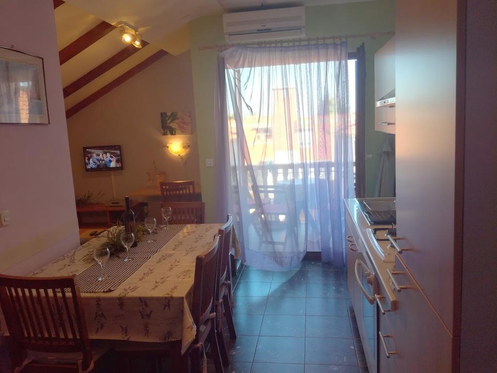 Apartments Tamara ซูโกชัน ภายนอก รูปภาพ