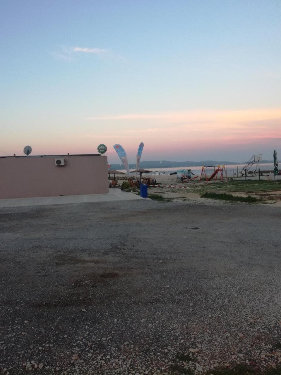 Apartments Tamara ซูโกชัน ภายนอก รูปภาพ